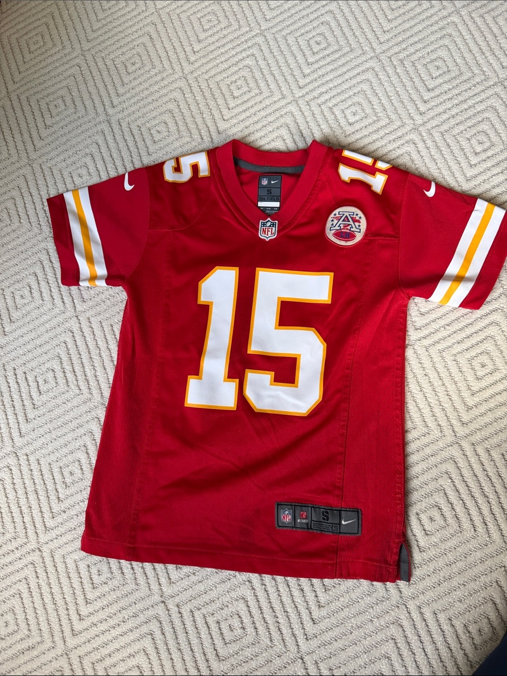 Nike Youth Red #15 Mahomes Kansas City Football Jersey